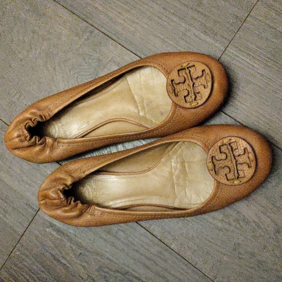 Tory Burch "Reva" Pebbled Leather Ballet Flats - Picture 1 of 13
